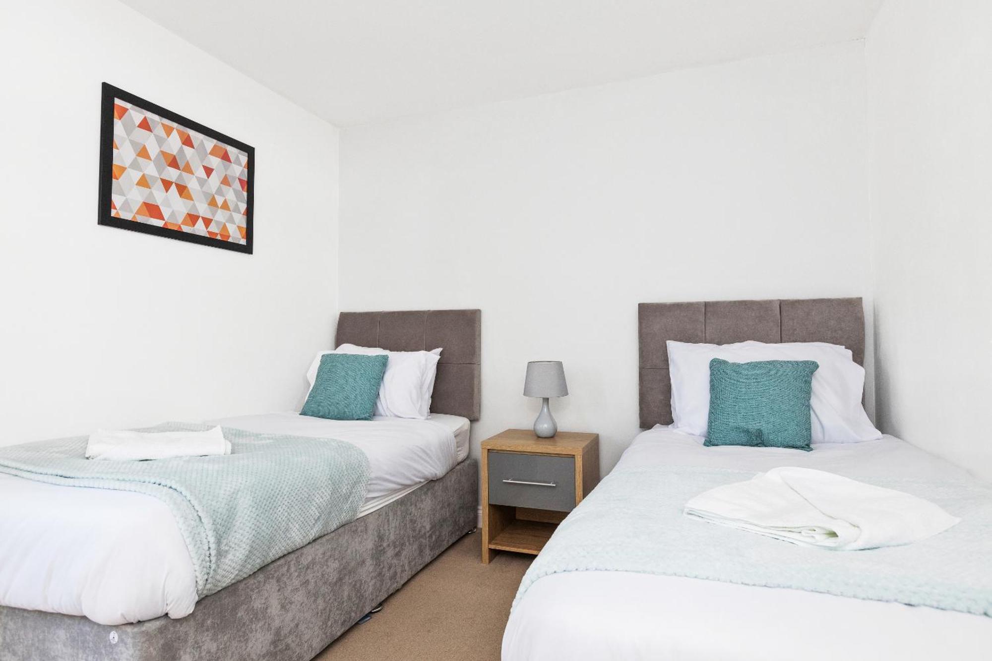 شقة Opp B'Ham - Freshly Refurbished Walls And Carpets! Big Savings Booking 7 Days Or More! مارستون غرين المظهر الخارجي الصورة