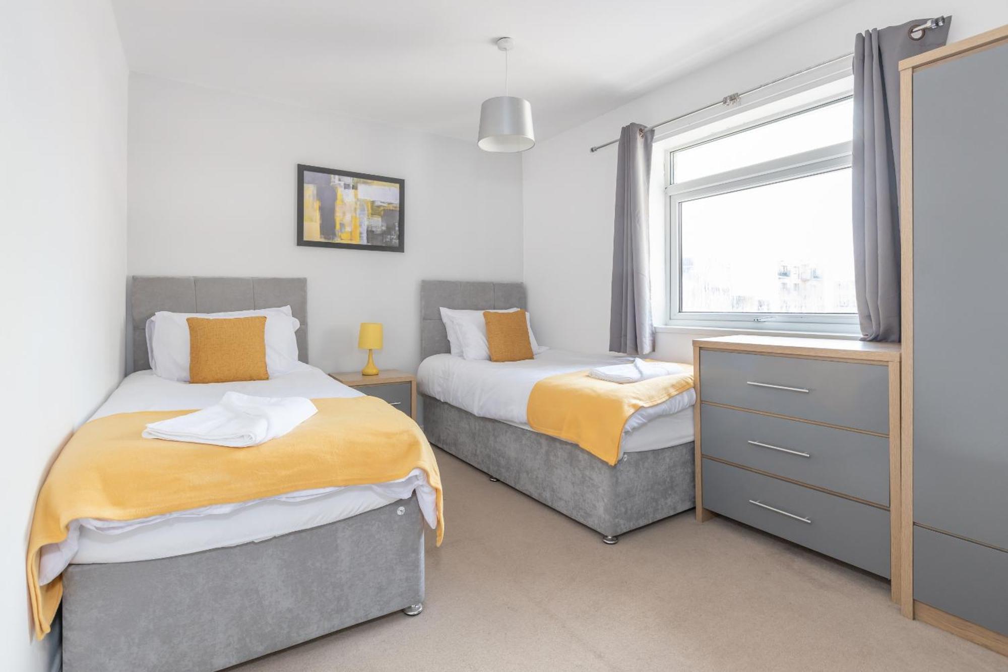 شقة Opp B'Ham - Freshly Refurbished Walls And Carpets! Big Savings Booking 7 Days Or More! مارستون غرين المظهر الخارجي الصورة